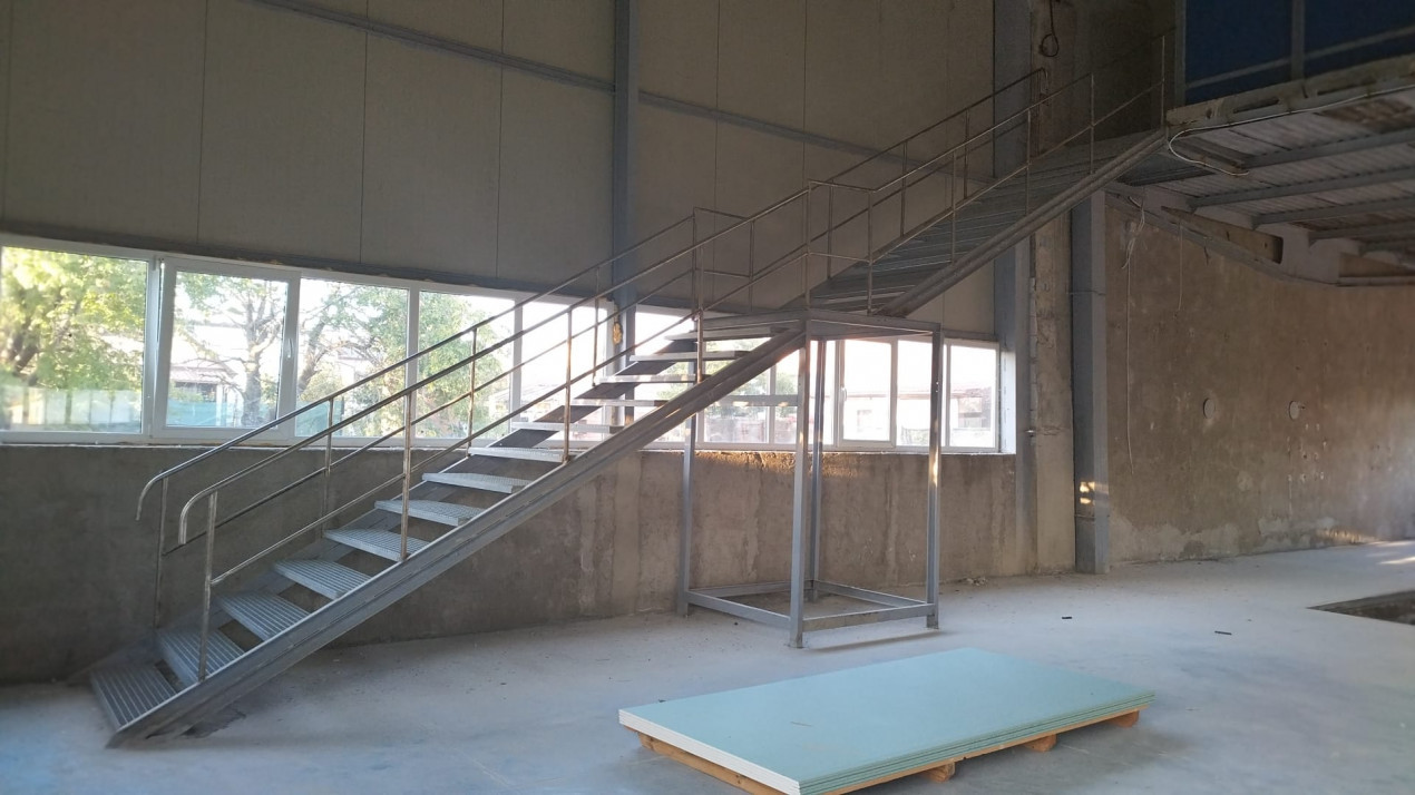 Oferta inchiriere hala/atelier auto cu birouri in Vanatori,  Galati