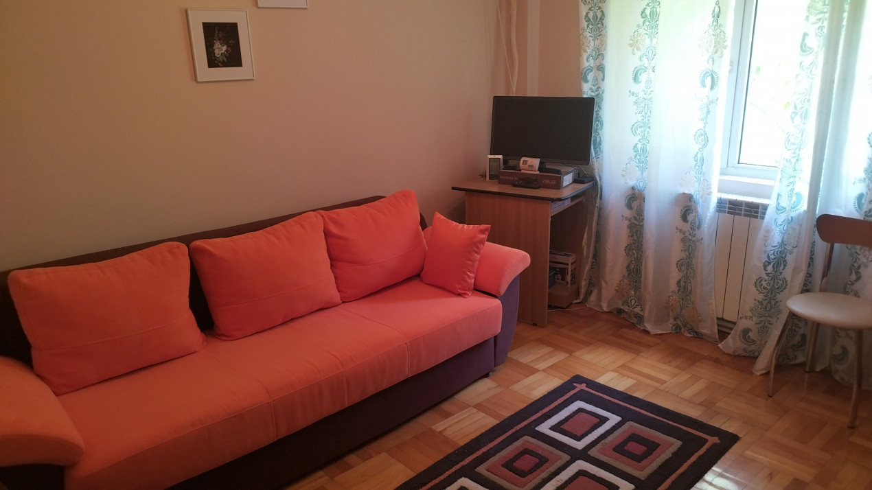 Apartament lângă Casa Roșie