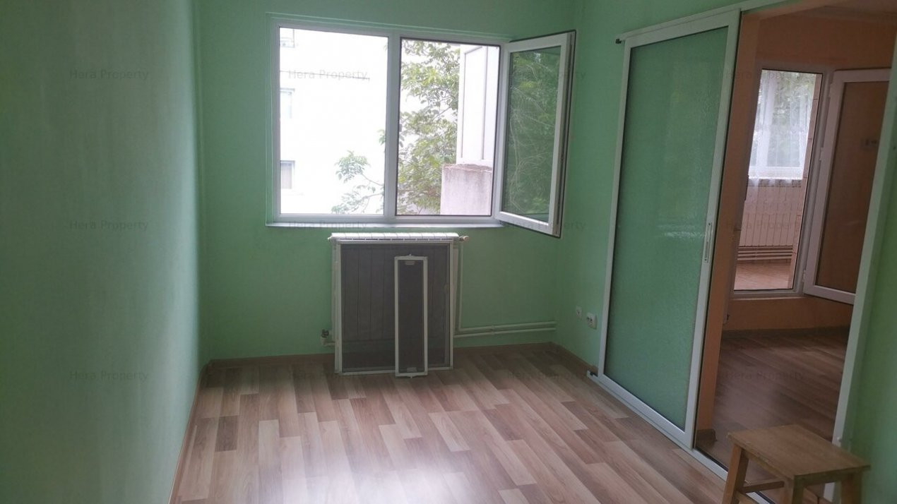 Apartament cu 2 Camere Etaj 2 de Vânzare în Zona Micro 40