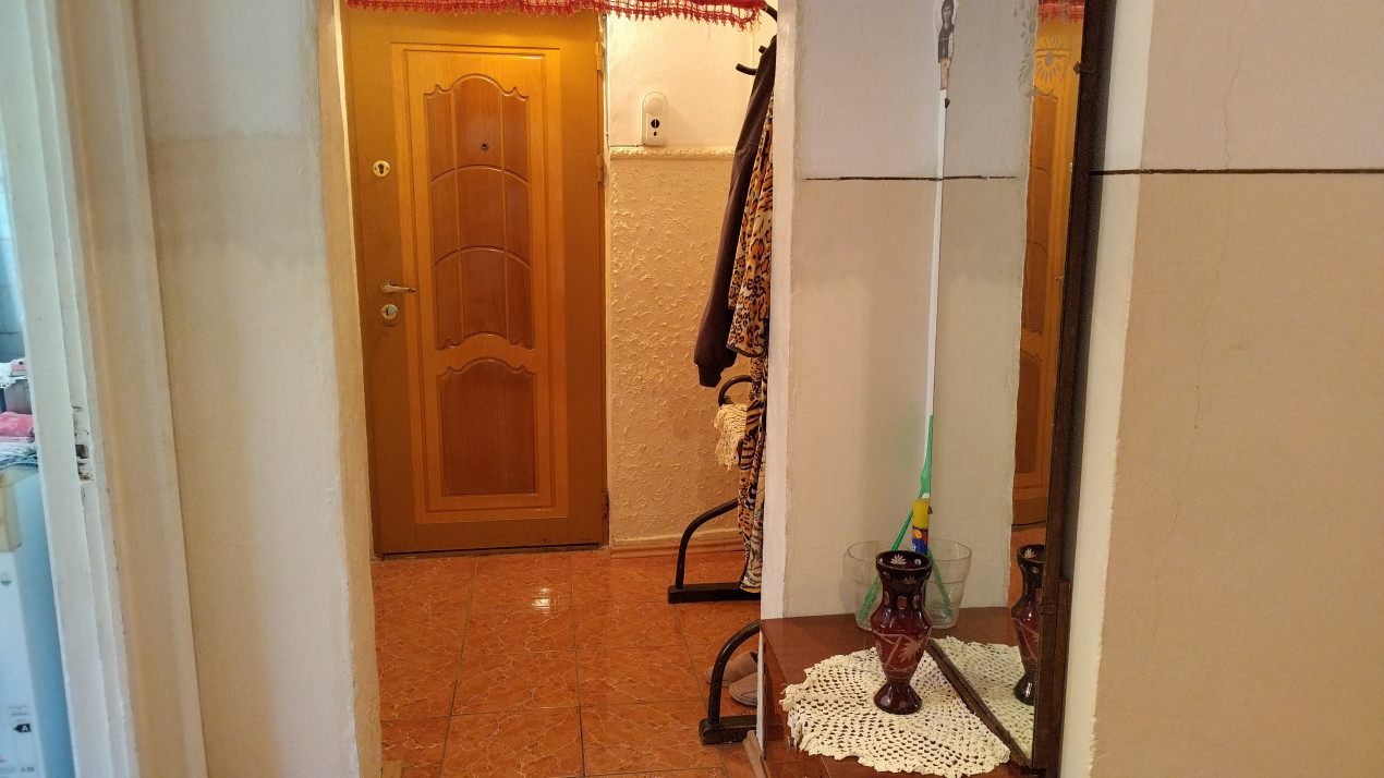 Anunț de Vânzare Apartament Etaj 1