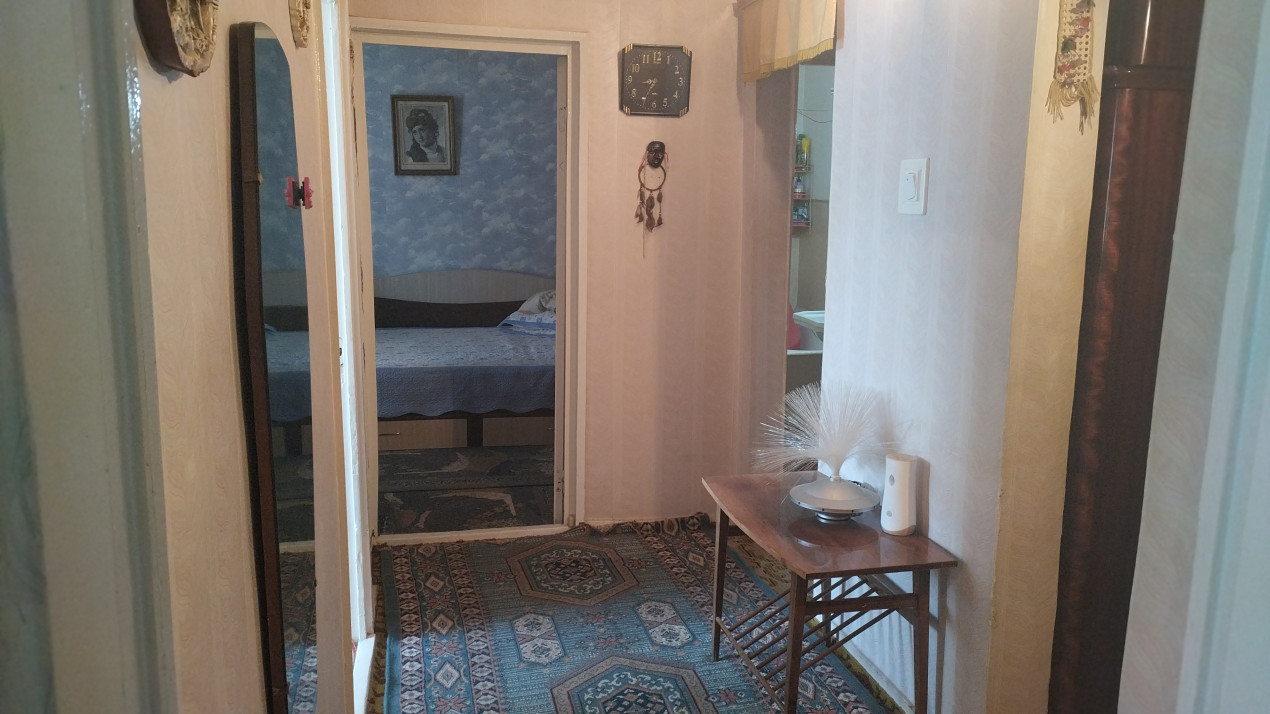 Apartament pe Est în etaj 1 la vânzare