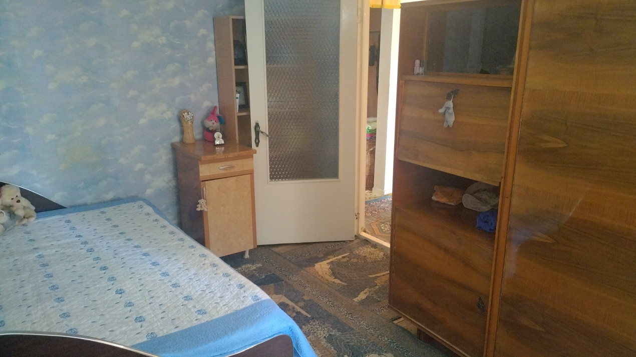 Apartament pe Est în etaj 1 la vânzare