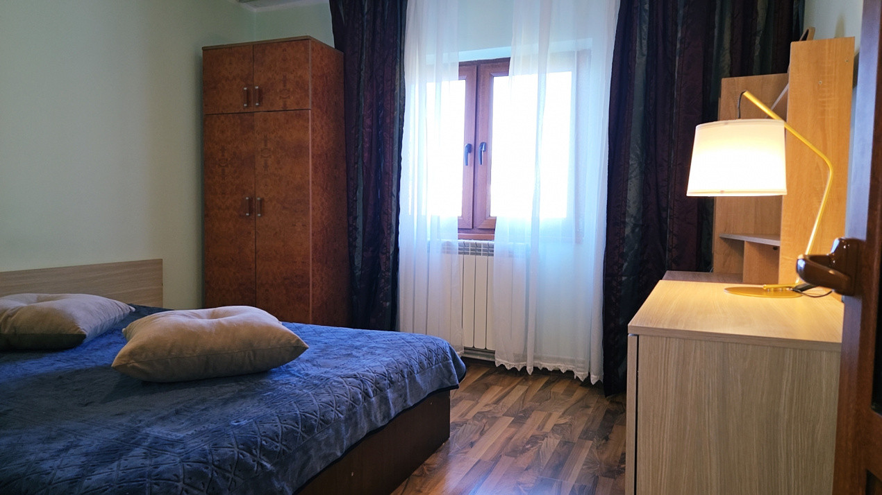 Oferta de închiriere a unui apartament în cartierul Siderurgiștilor