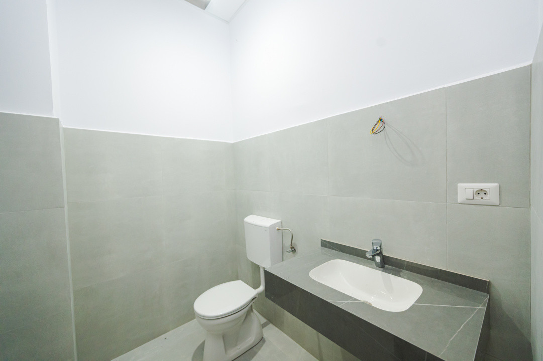 Spațiu comercial de închiriat – 125,5 mp