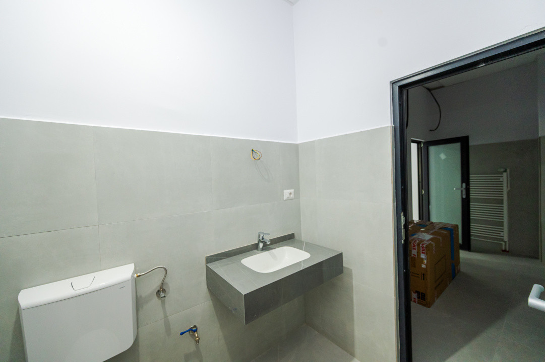 Spațiu comercial de închiriat – 125,5 mp