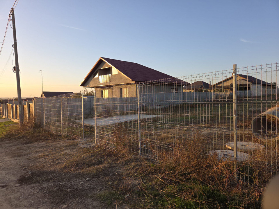 Concesiune teren intravilan 525 mp în Branistea