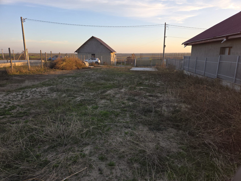 Concesiune teren intravilan 525 mp în Branistea