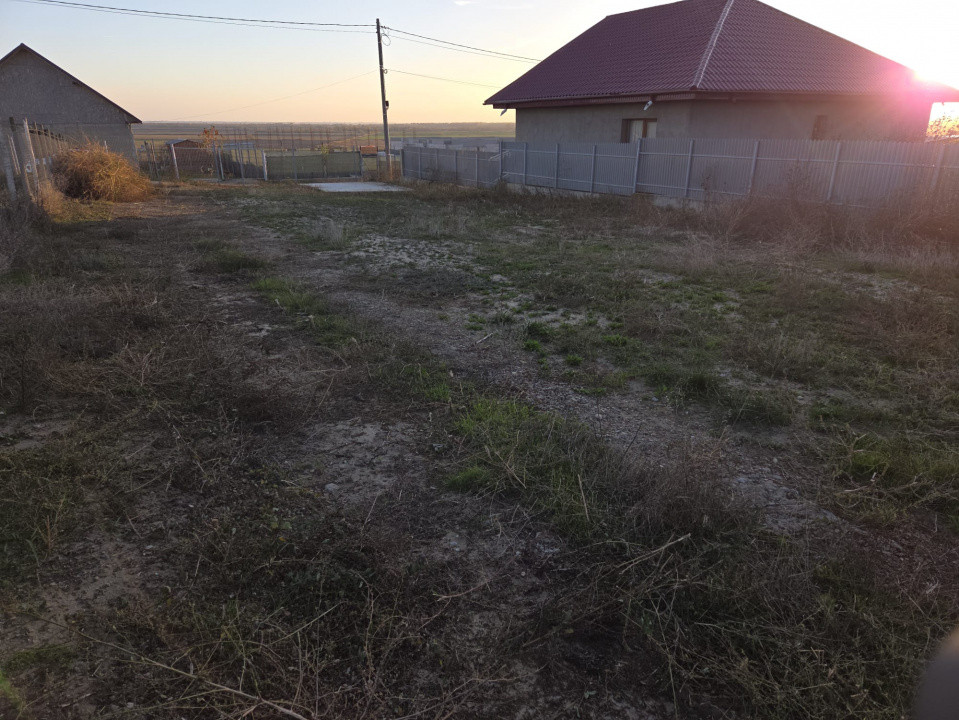 Concesiune teren intravilan 525 mp în Branistea