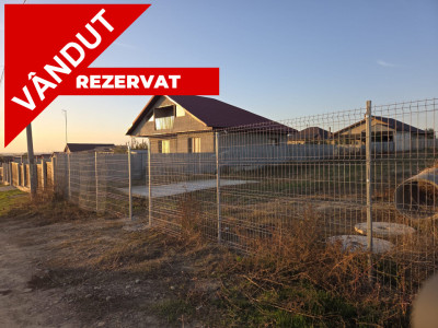 Teren intravilan 525 mp în Branistea