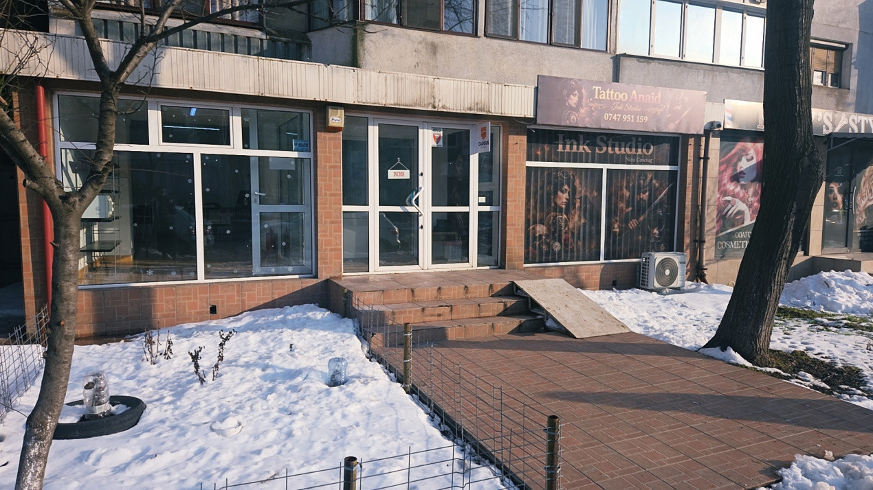 Spațiu comercial de închiriat – 44 mp