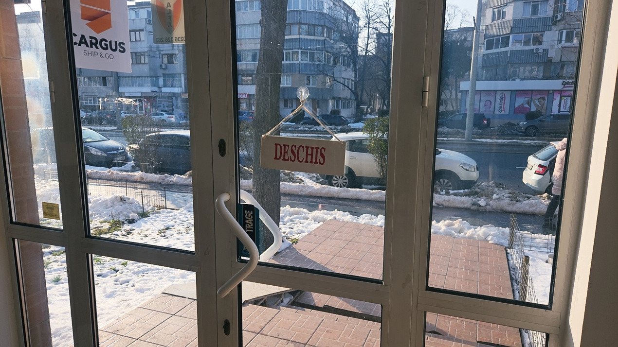 Spațiu comercial de închiriat – 44 mp