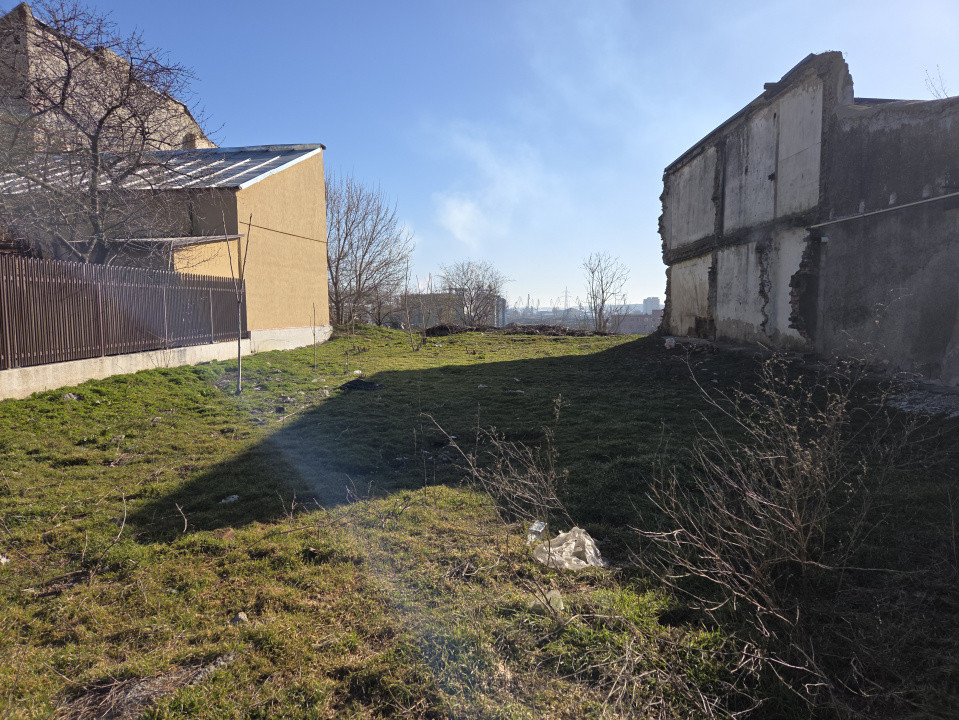 Teren ultracentral pe Al. I. Cuza