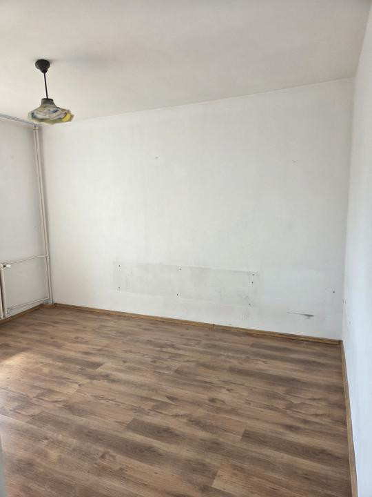 APARTAMENT ETAJ 2 SIDERURGIȘTILOR EST