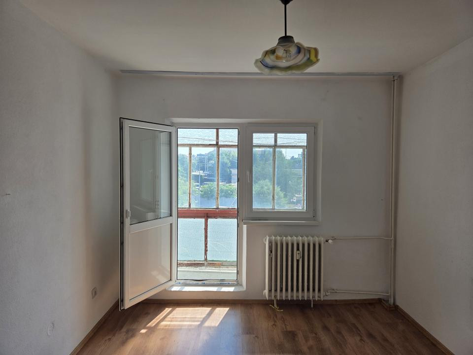 APARTAMENT ETAJ 2 SIDERURGIȘTILOR EST