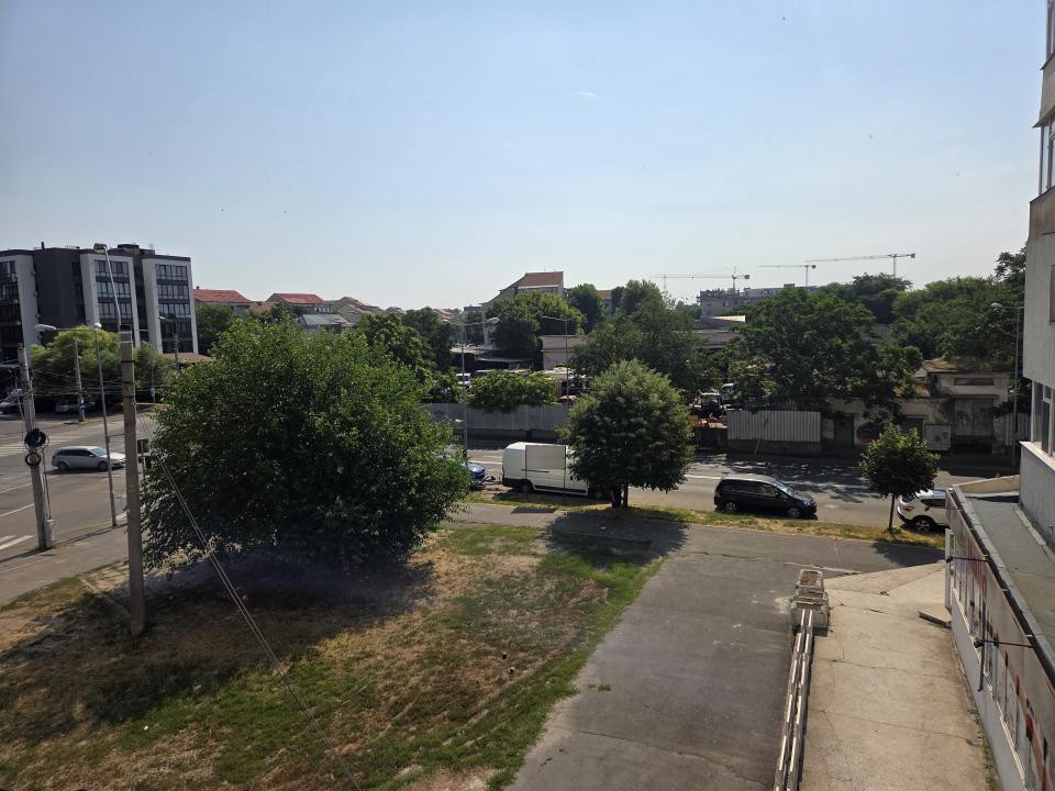 APARTAMENT ETAJ 2 SIDERURGIȘTILOR EST