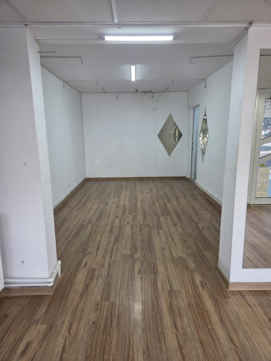 SPAȚIU COMERCIAL DE ÎNCHIRIAT LA MAȘNIȚĂ
