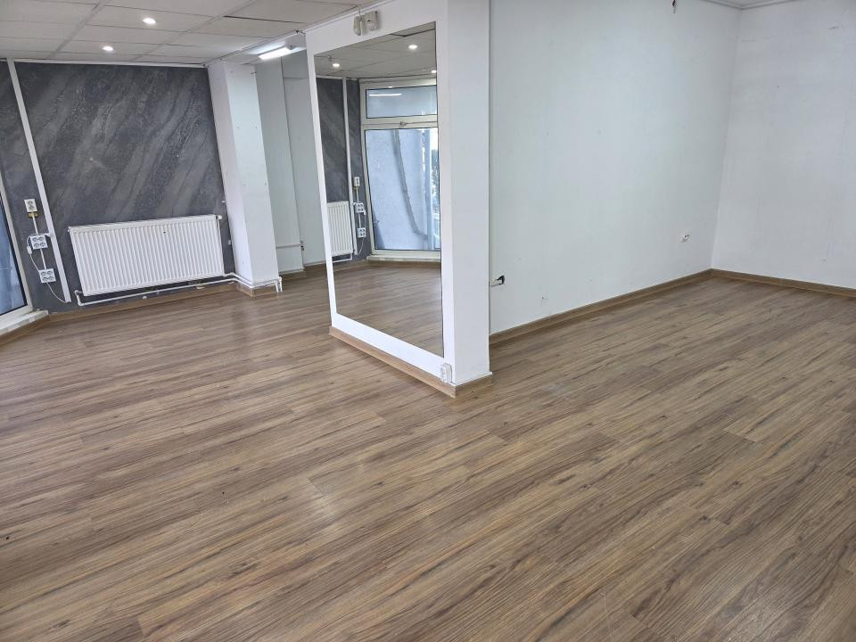 SPAȚIU COMERCIAL DE ÎNCHIRIAT LA MAȘNIȚĂ