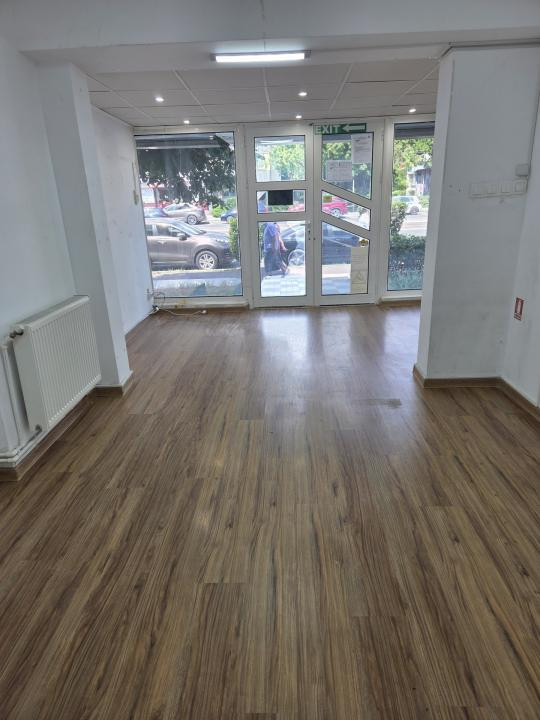 SPAȚIU COMERCIAL DE ÎNCHIRIAT LA MAȘNIȚĂ