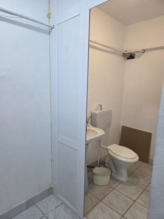 SPAȚIU COMERCIAL DE ÎNCHIRIAT LA MAȘNIȚĂ