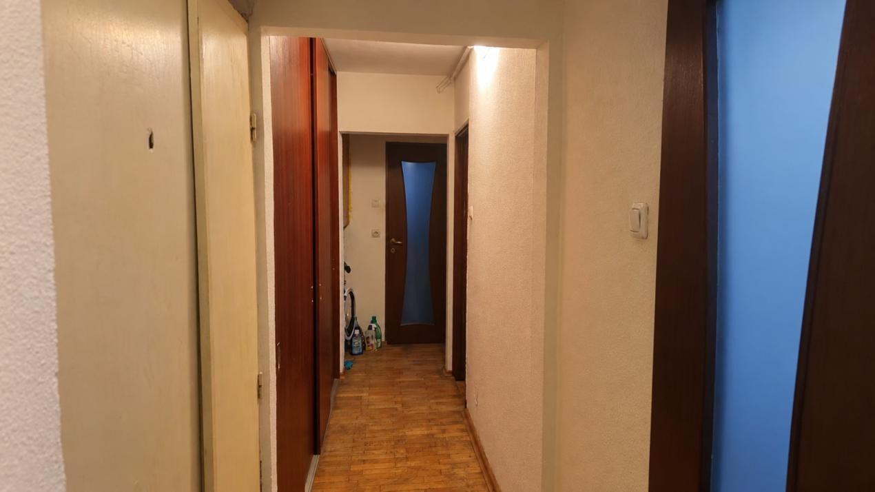 Apartament cu 3 camere și 2 grupuri sanitare