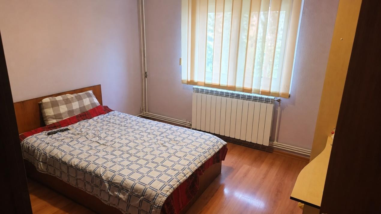 Apartament cu 3 camere și 2 grupuri sanitare