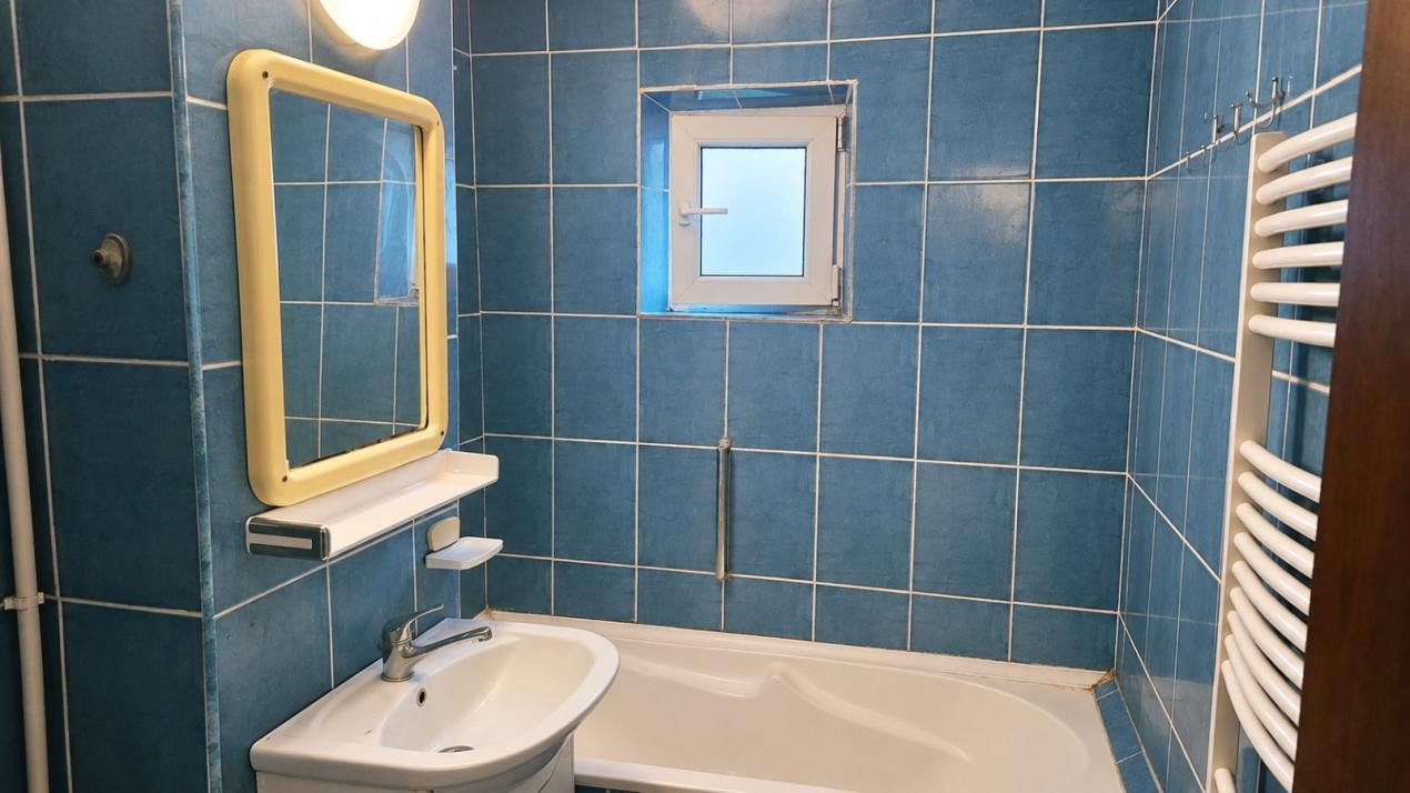 Apartament cu 3 camere și 2 grupuri sanitare